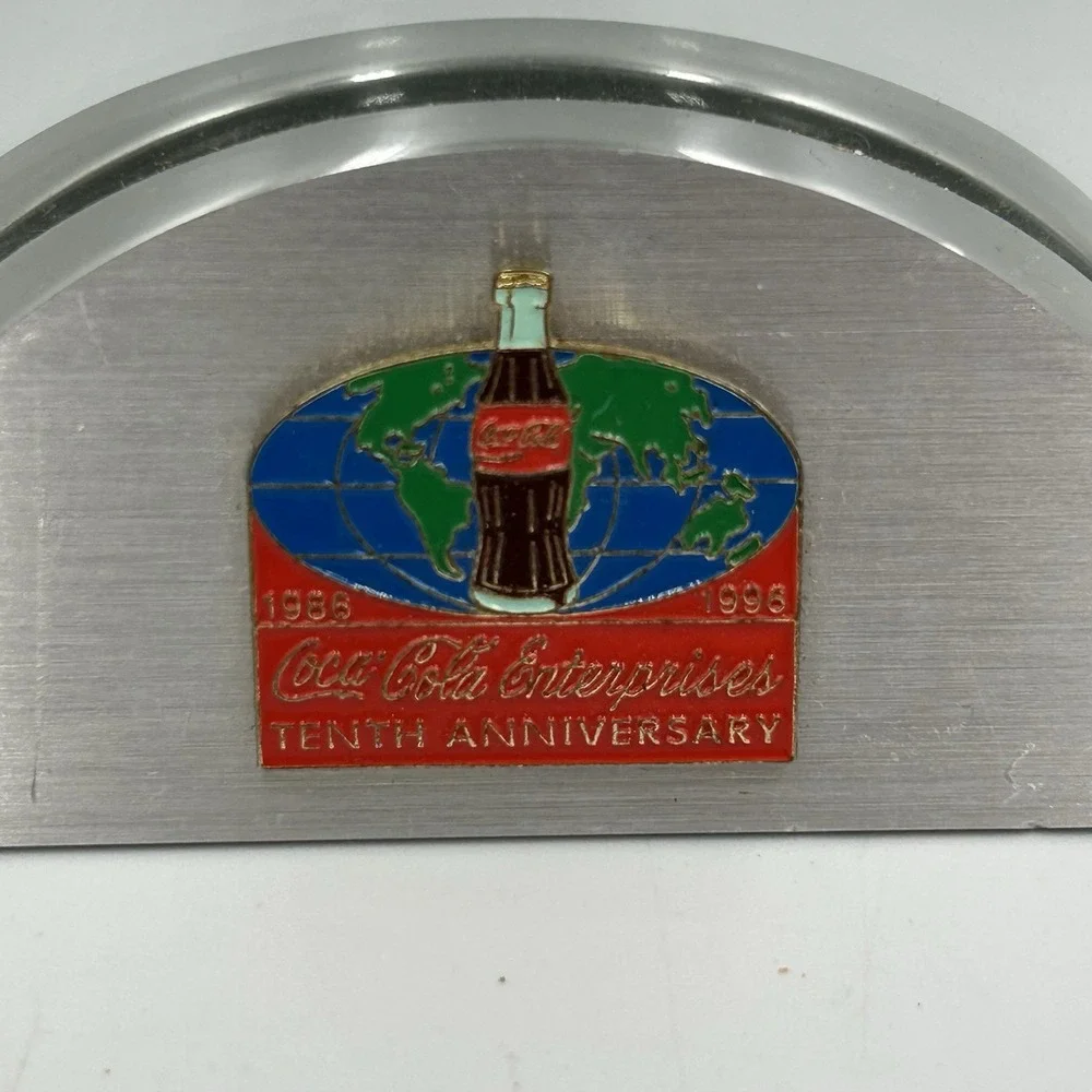 Coca Cola Enterprises 1986-1996 10th Anniversary Plaque Mantle Desk‎ Shelf Clock